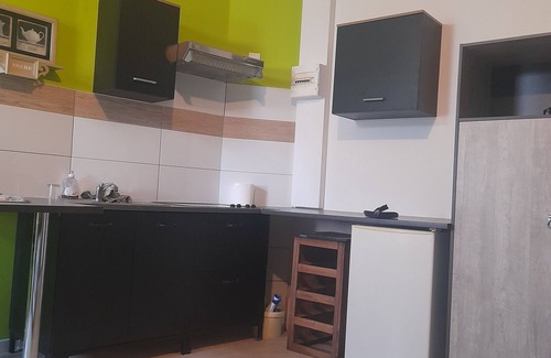 Liberation Apartment | Pleasant studio between train station and town center free parking nearby shops