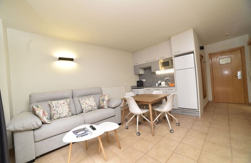 Canillo Apartment | Pleasure, nature and terrace in Canillo. HUT-8207