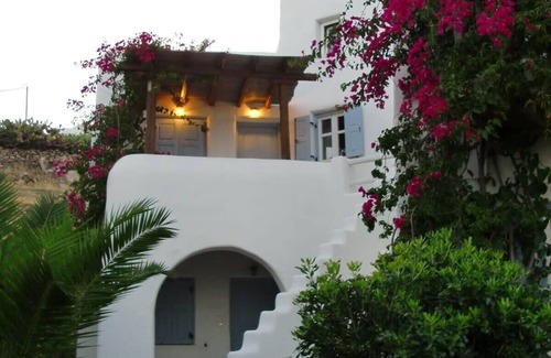 Ornos Apartment | Pleiades Modern Villa with Shared Pool in Ornos
