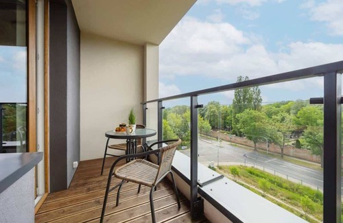 Targowek Apartment | Plosa 3 | Comfortable Studio | Balcony | WiFi