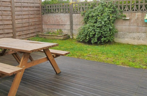 Beaussais-sur-Mer House | Ploubalay Getaway: Modern floor-level House