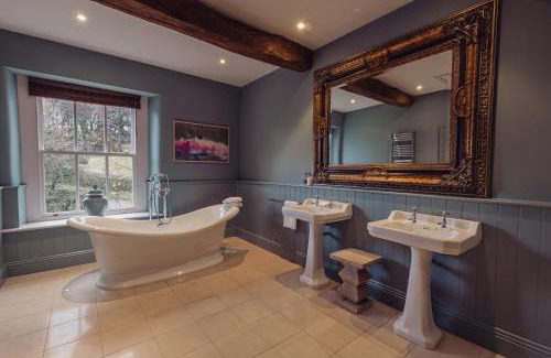 Lupton Hotel | Plough Inn