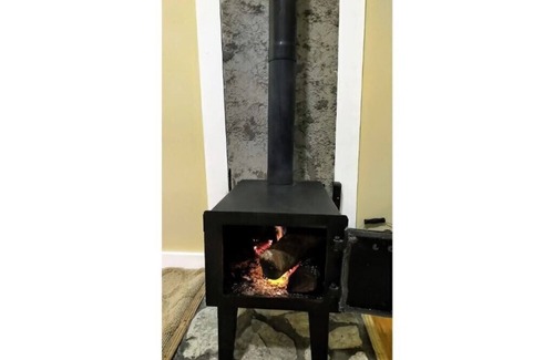 Newland House | Plumtree Mountain Retreat Studio #2