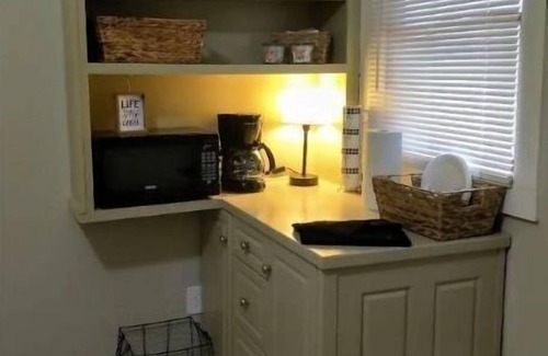 Newland House | Plumtree Mountain Retreat Studio #4