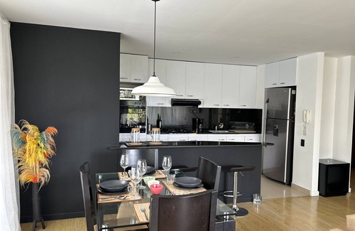 Las Lomas I Apartment | Poblado Family and Friend Bachelor Retreat
