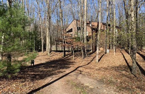 White Haven Cabin | Pocono Lakefront Mountain Home.Do NOT make any requests until messaging us first