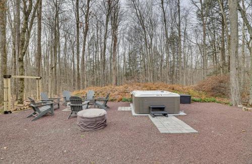 Pocono Pines House | Pocono Pines Home with Private Hot Tub!