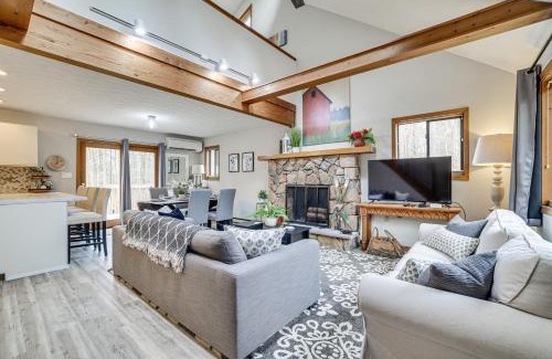 Pocono Pines House | Pocono Pines Home with Private Hot Tub!