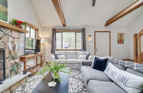 Pocono Pines House | Pocono Pines Home with Private Hot Tub!