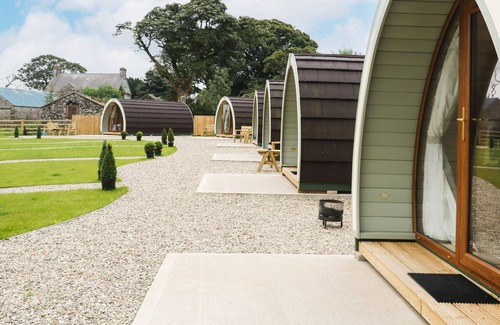 Armoy Cottage | POD 3, romantic, with hot tub in Ballycastle