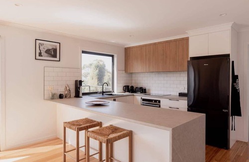 Eaglehawk Neck House | Pod House at Pirates Bay