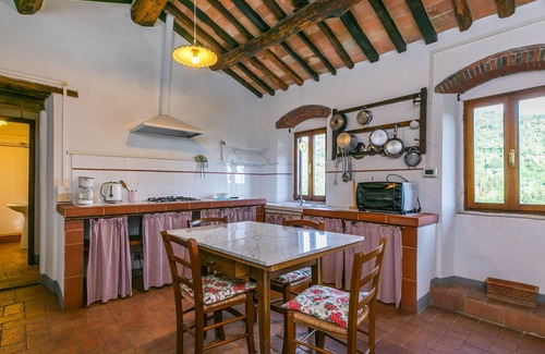 Pescia Apartment | Podere Villa/Apt. Mezzo by Interhome