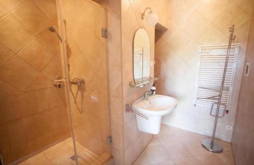 Roznow Apartment | Podzamcze