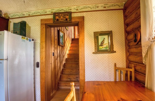 Rangeley House | Poet's Lodge - Rustic 4 bedroom cabin on the shores of Mooselookmeguntic Lake