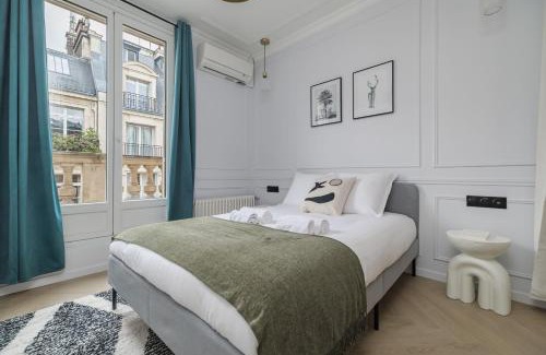 Chaillot Apartment | Poetic Stay - Champs Elysees