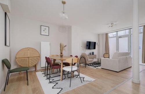 Quartier de Rochechouart Apartment | Poetic Stay - Montmartre