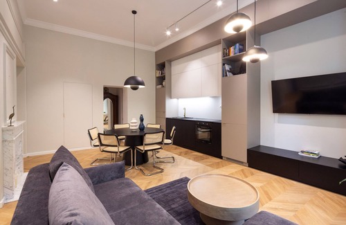 City Centre Apartment | Poetica Apartment