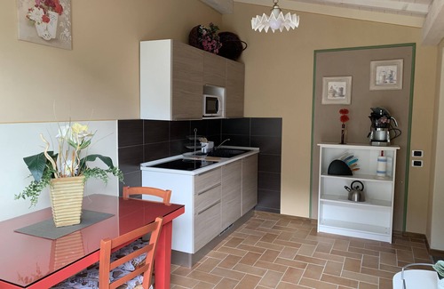 Gallicano Cottage | POETRY - cottage with garden, shared pool, private patio