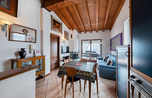 Villanuova sul Clisi Apartment | Poggio sul Clisi 30 Apartment by Wonderful Italy