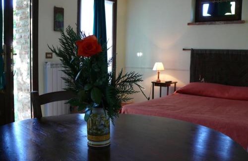 Castiglione del Lago House | poggio vaccaio depandance in piscina
