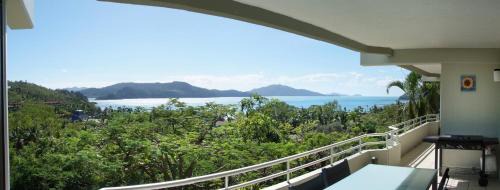Hamilton Island Apartment | Poinciana 112 Bedrooms x3 Free Buggy