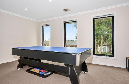 Point Cook House | Point Cook Serenity Stay 4 Bedrooms