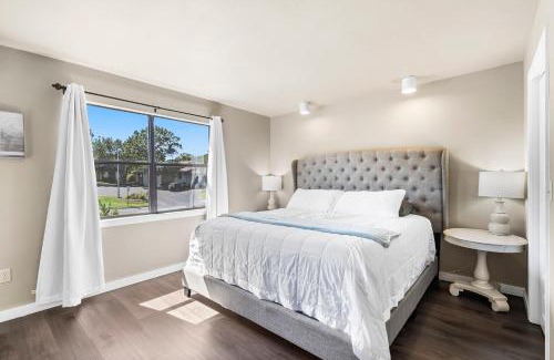 Table Rock Apartment | Pointe Royale Resort - Restaurant, Golfing, Pools, Gym, Trails, Lake Access