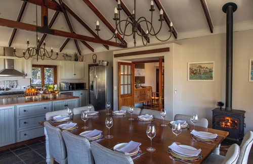 Constantia House | Pointers Villa with views of the vineyards, ocean and breathtaking sunrises.