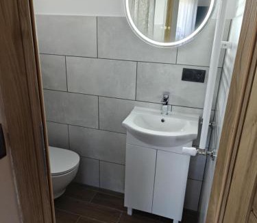 Radkow Apartment | Pokoje Gościnne Baśniowy Dom Radków