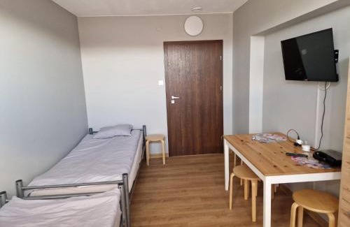 gmina Zelechlinek Hostel | Pokoje Olek Jarzębinowa Żelechlinek