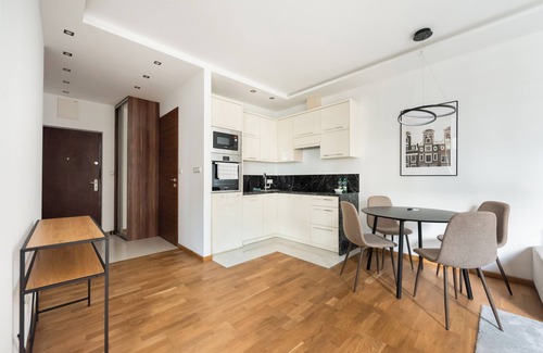 Muranow Apartment | Pokorna Comfort Apartment