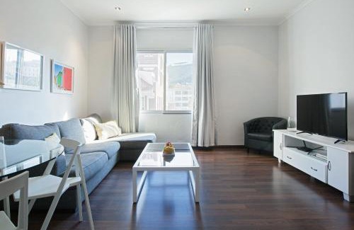 Cape Town City Centre Apartment | Polana Court 12 by CTHA