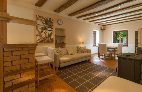Srpenica House | Polovnik House