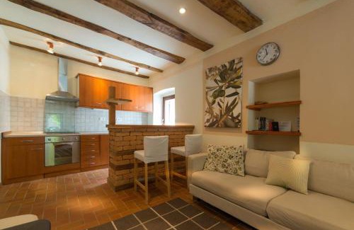 Srpenica House | Polovnik House