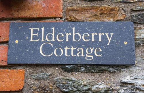 Boscastle House | Polrunny Farm Elderberry Cottage with sea view