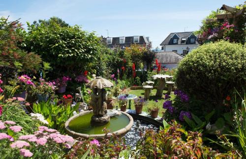 Maenporth House | Poltair Guest House