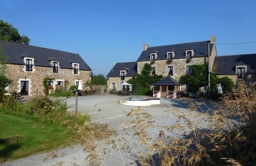 Les Champs-Geraux Cottage | Pomme, family cottage with terrace
