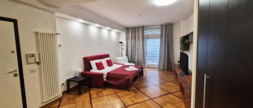 Bicocca Apartment | Ponale 52 bright studio