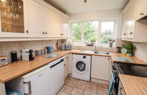 Hinderwell Cottage | POND FARM VIEW, family friendly, with open fire in Hinderwell