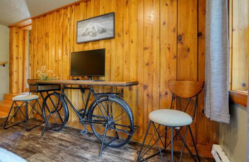 Hot Springs House | Ponderosa Cabin at Highland Meadows
