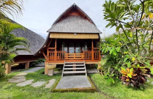 Peliatan Cabin | Pondok Gandalangu Ubud-Dikelilingi Hamparan Sawah
