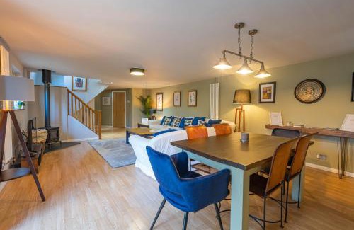North Moreton House | Pondside Barn