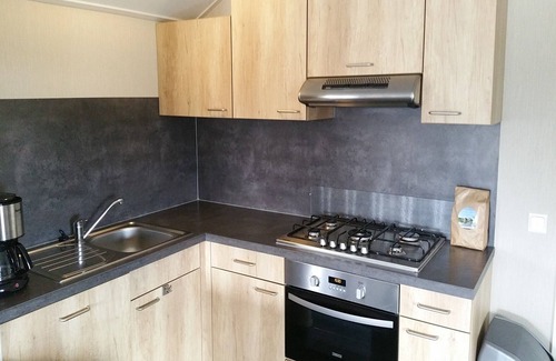 Bant Ski Chalet | Pondside Stay w/Kitchen
