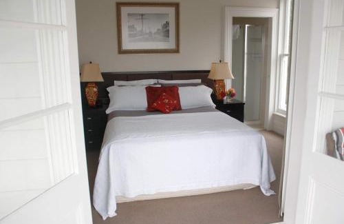 Ponsonby House | Ponsonby Manor