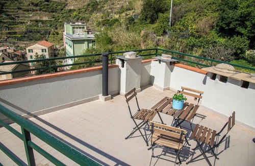 Manarola Apartment | Ponte Vecchio