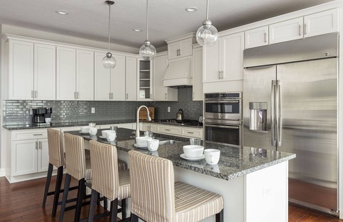 Northwest Columbus House | POOL, 2 KING BED SUITES, OUTDOOR FIRE/OASIS, PLAYGROUND, THEATER, WORKOUT ROOM