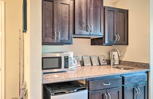 Eureka Apartment | Pool Access + Views: Richland-Chambers Studio!