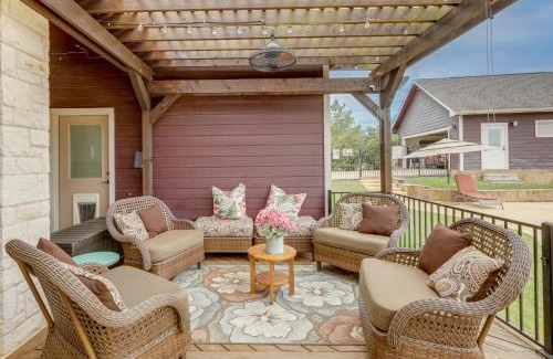 Bastrop House | Pool and Hot Tub in Sunny Smithville Getaway!