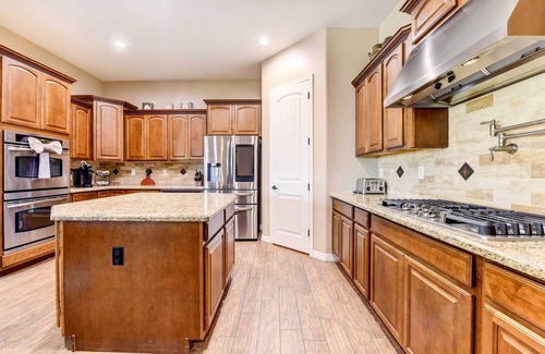 Queen Creek House | Pool, BBQ & Bar: Family Home in Queen Creek