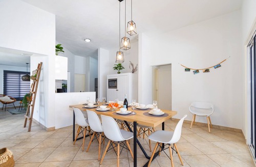 Washington House | Pool * FREE BBQ * near Palm Beach